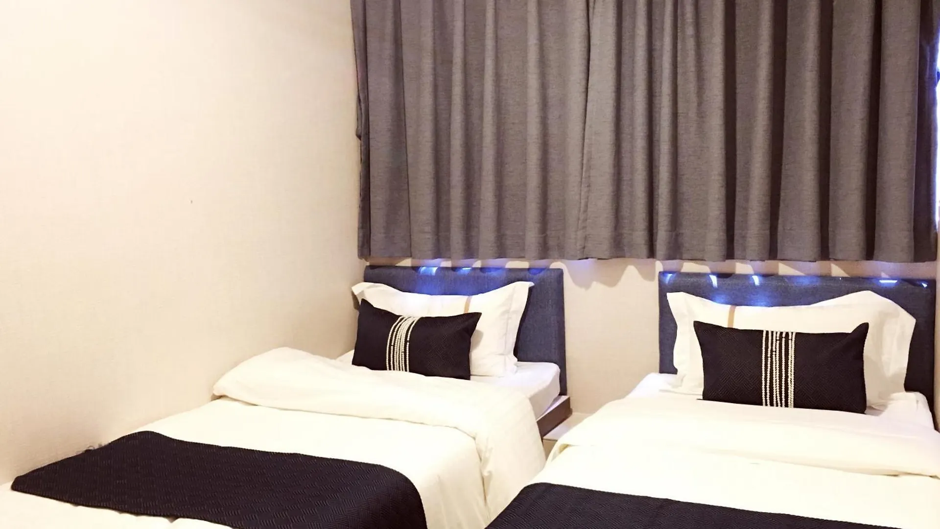 Seasons Hotel Hong Kong