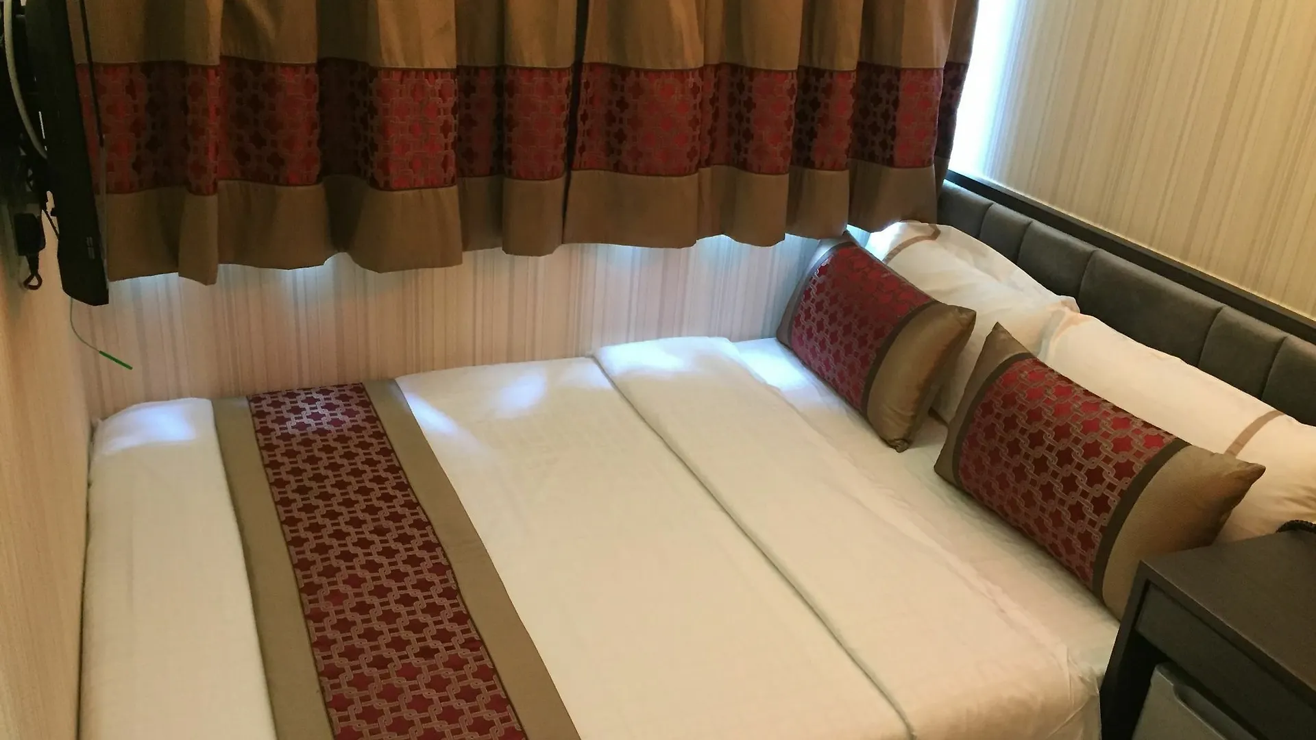 Seasons Hotel Hong Kong Guest house