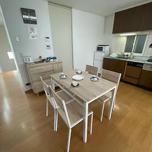 Cozy House W/parking 別荘